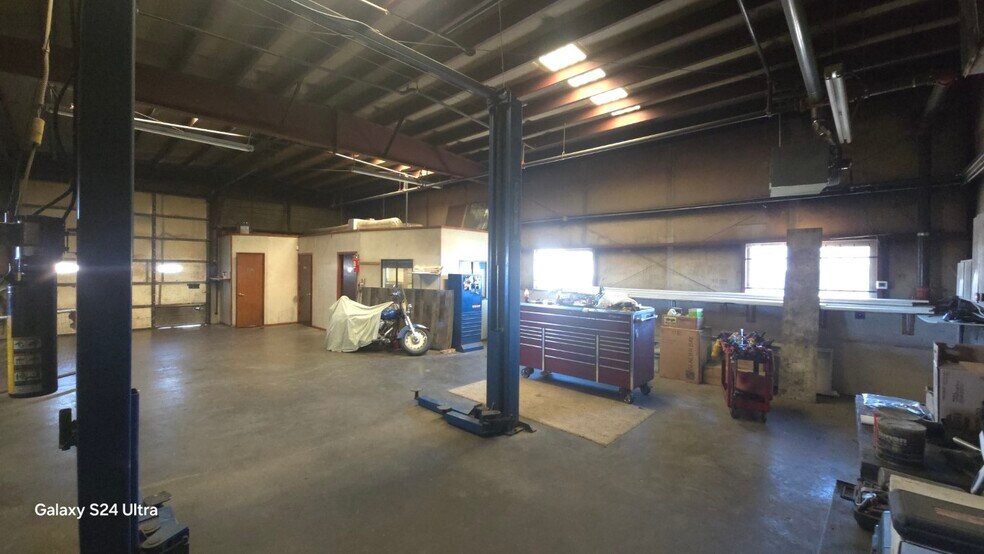 More Photos Of 8195 E Manley Dr, Prescott Valley Auto Repair For Sale