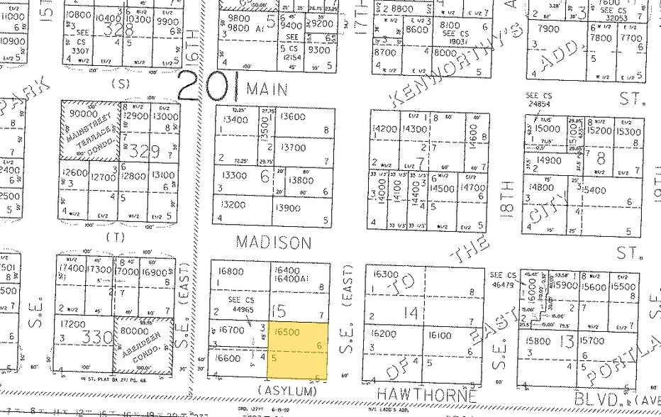 More Photos Of 1621-1637 SE Hawthorne Blvd, Portland Storefront For Sale