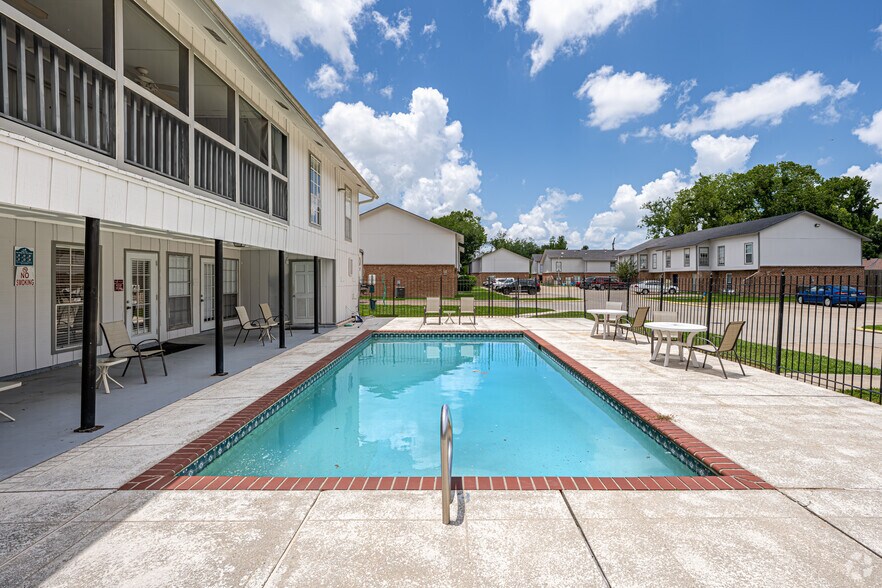 More Photos Of 150 Shady Arbors Cir, Houma Apartments For Sale