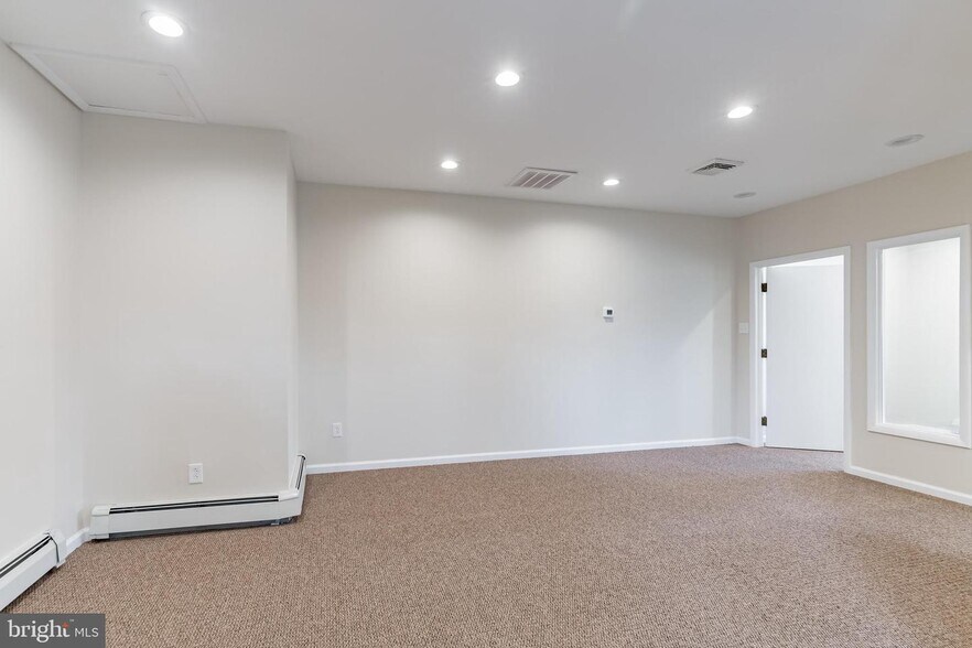 More Photos Of 260 E County Line Rd, Hatboro Medical For Lease