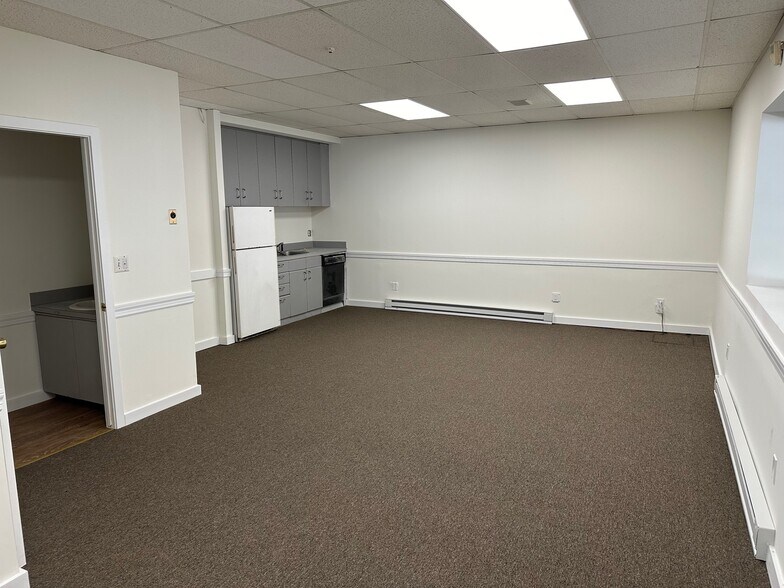 More Photos Of 87 Taylor Ave, Norwalk Office For Lease