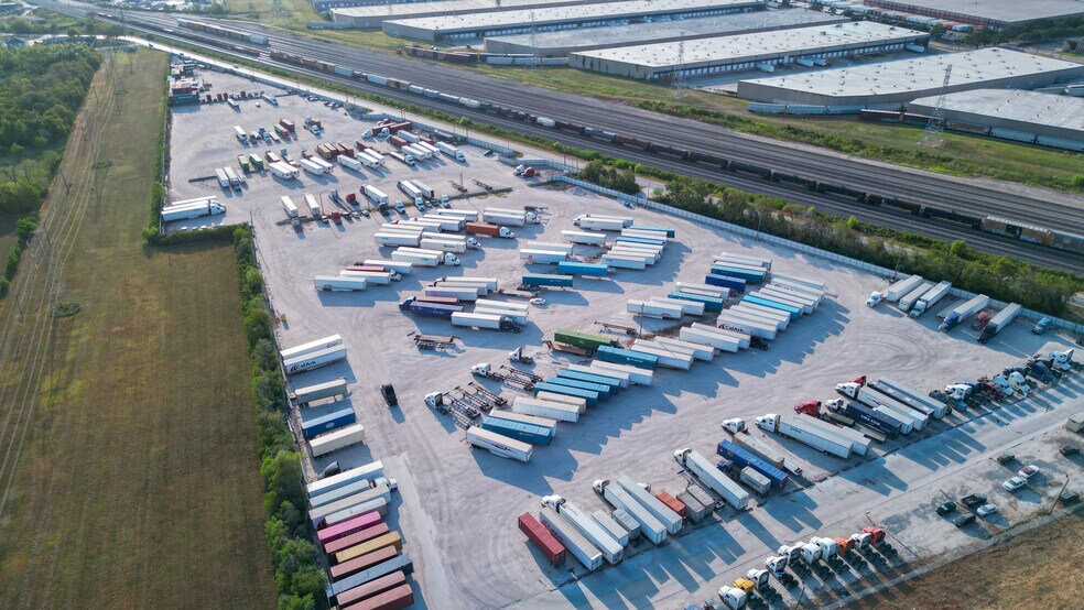 More Photos Of 8357 Liberty Rd, Houston Land For Lease