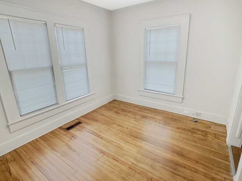 More Photos Of 2415 13th St, Tuscaloosa Office For Lease