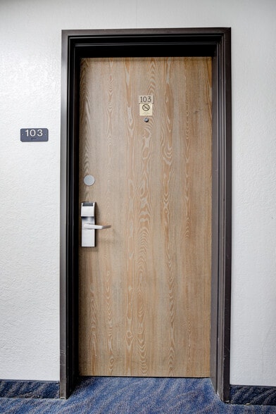 More Photos Of 101 W Phoenix St, Payson Hotel For Sale