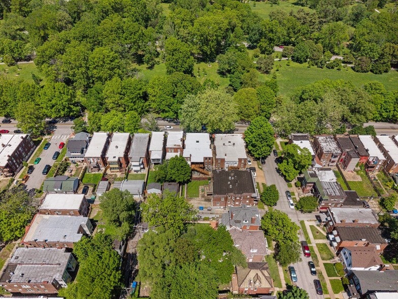 More Photos Of 4504 Arsenal St, Saint Louis Multifamily For Sale