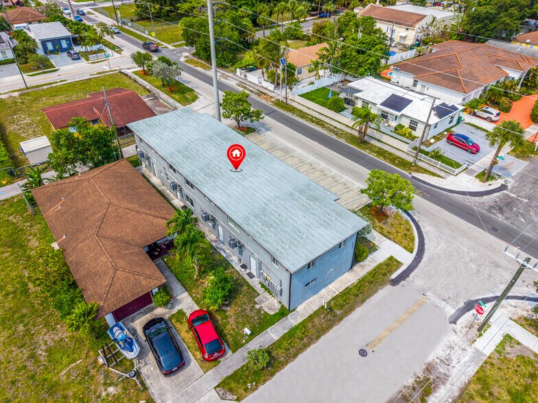 More Photos Of 2201 Greene St, Hollywood Apartments For Sale
