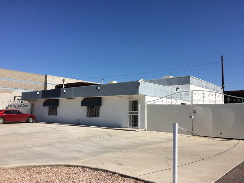 Primary Photo Of 7741 N 68th Ave, Glendale Service For Sale