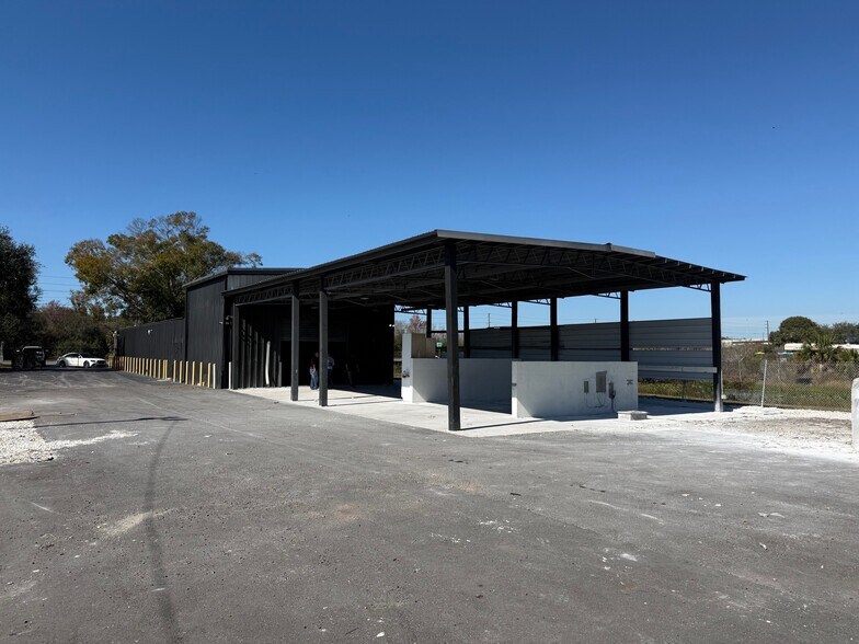 More Photos Of 11475 49th St N, Clearwater Warehouse For Lease