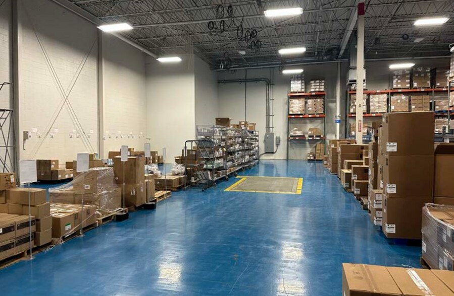 More Photos Of 10001 Alliance Rd, Blue Ash Manufacturing For Lease