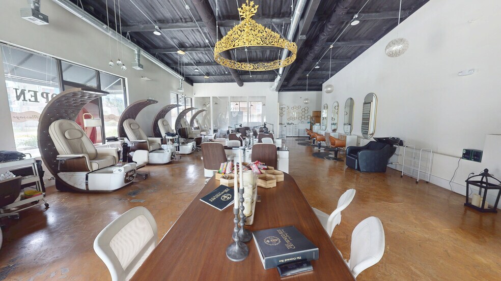 More Photos Of 4230-4236 Veterans Memorial Blvd, Metairie Freestanding For Lease