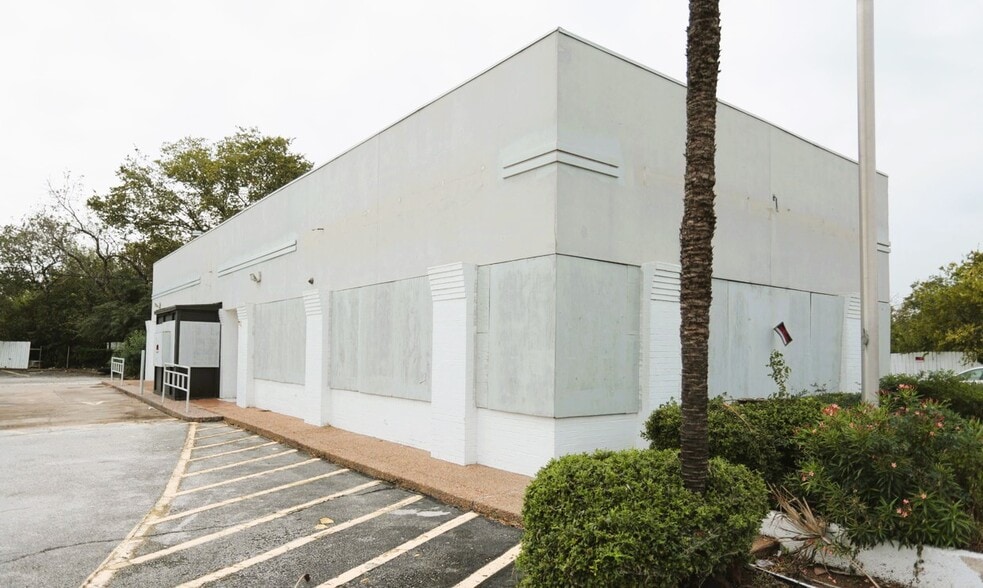 More Photos Of 4616 Old Spanish Trl, Houston Fast Food For Sale