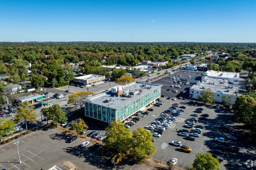 More Photos Of 6080 Jericho Tpke, Commack Office For Lease
