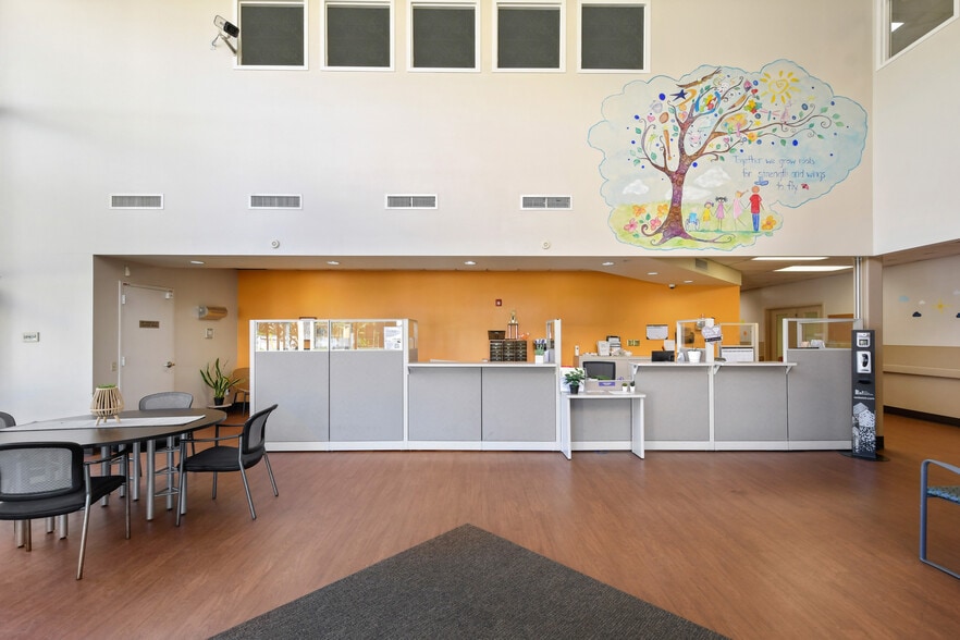 More Photos Of 5165 Adanson St, Orlando Loft Creative Space For Sale