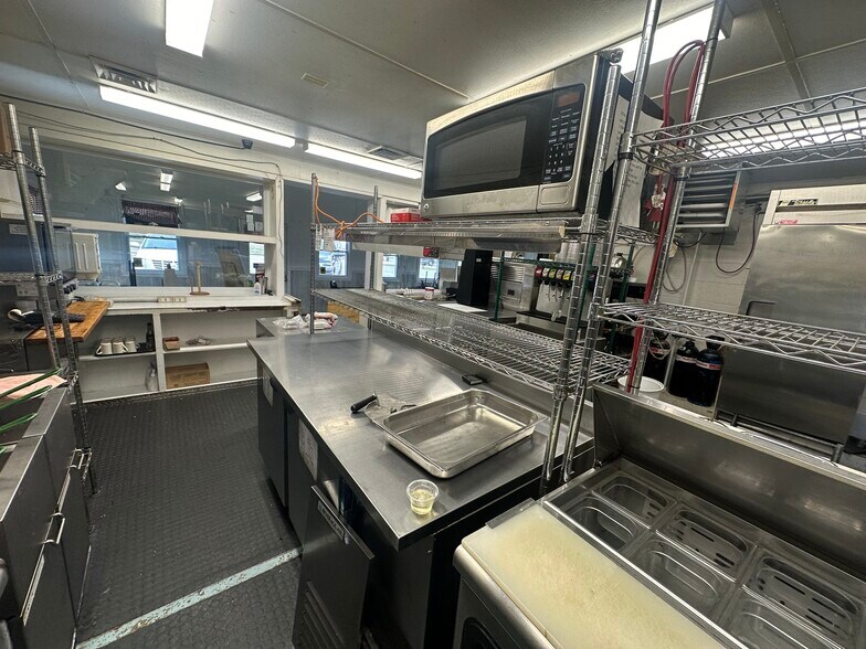 More Photos Of 811 W Findlay St, Carey Restaurant For Sale