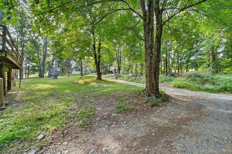 More Photos Of 3 Horsemens Trl, Cold Spring General Retail For Sale