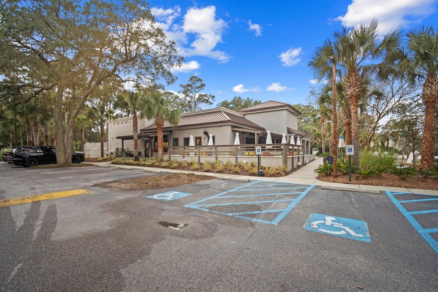 More Photos Of 14 Folly Field Rd, Hilton Head Island Restaurant For Sale