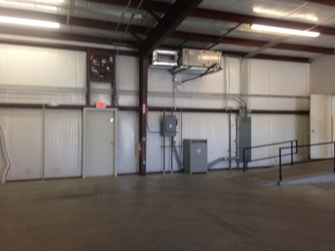 More Photos Of 1418 Harbin Cir, Valdosta Warehouse For Lease