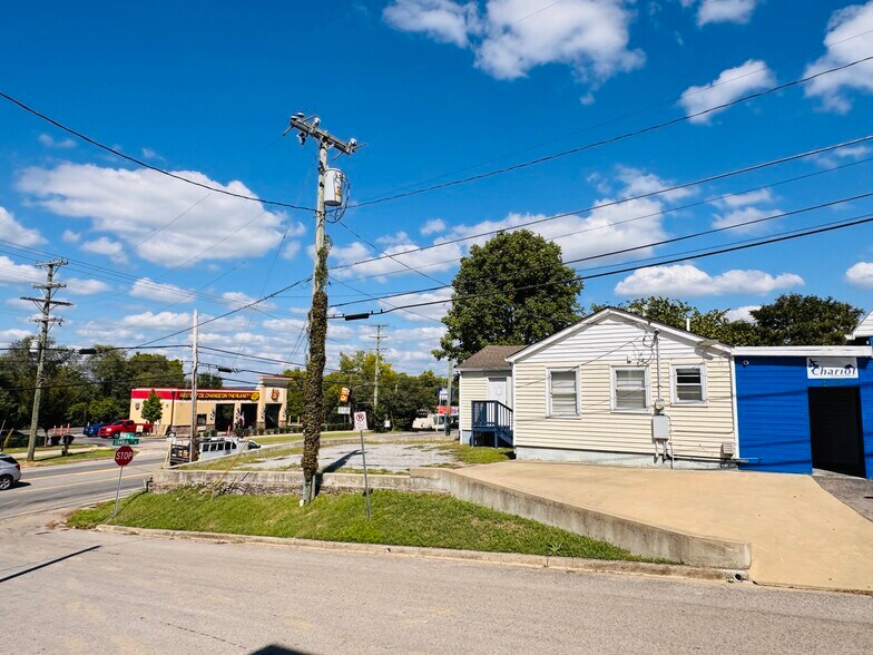 More Photos Of 6119 Charlotte Ave, Nashville Storefront Retail Office For Sale