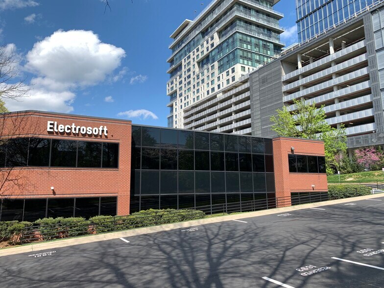 More Photos Of 1893 Metro Center Dr, Reston Office For Lease