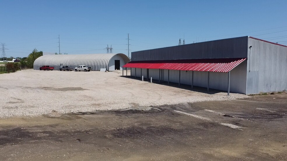 More Photos Of 14656 N Interstate Highway 35, Elm Mott Industrial For Sale
