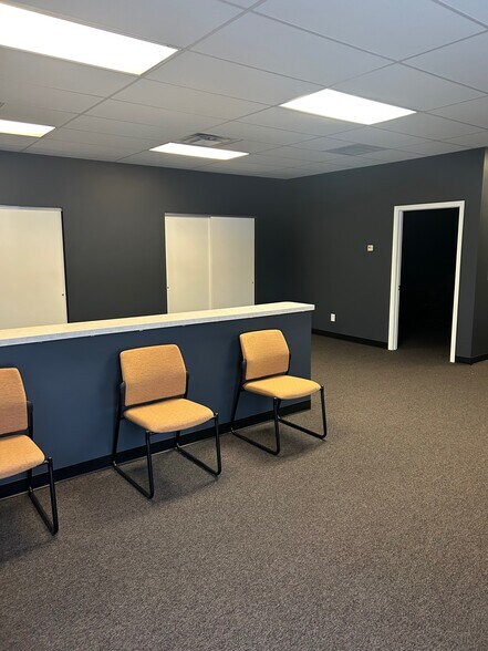 More Photos Of 3862 Race Rd, Cincinnati Light Manufacturing For Lease