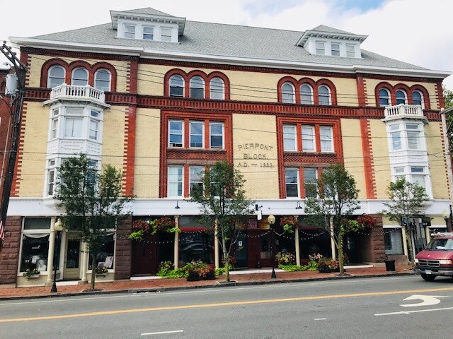 More Photos Of 494-500 Howe Ave, Shelton Apartments For Lease