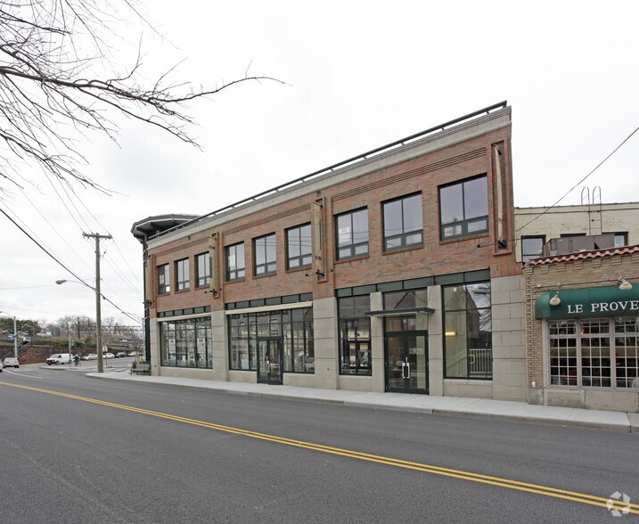 More Photos Of 448 Mamaroneck Ave, Mamaroneck Freestanding For Lease
