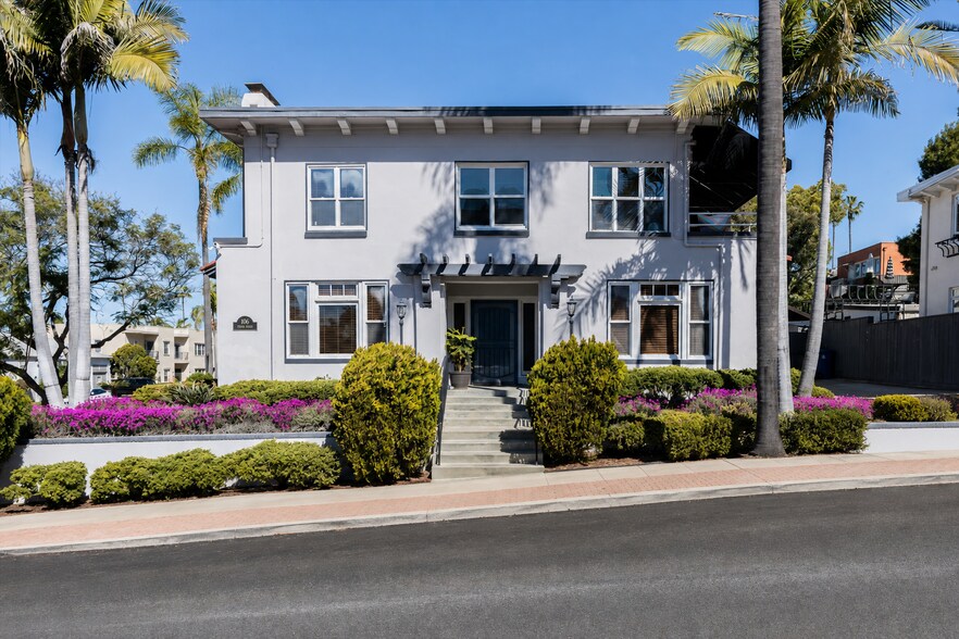 More Photos Of 106 Thorn St, San Diego Office Residential For Sale