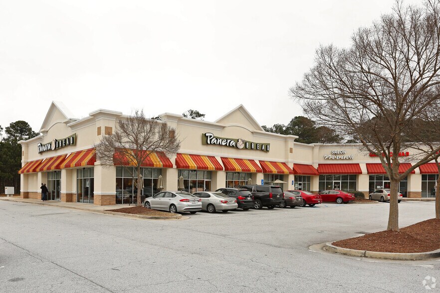 Primary Photo Of 8200 Mall Pky, Lithonia General Retail For Lease
