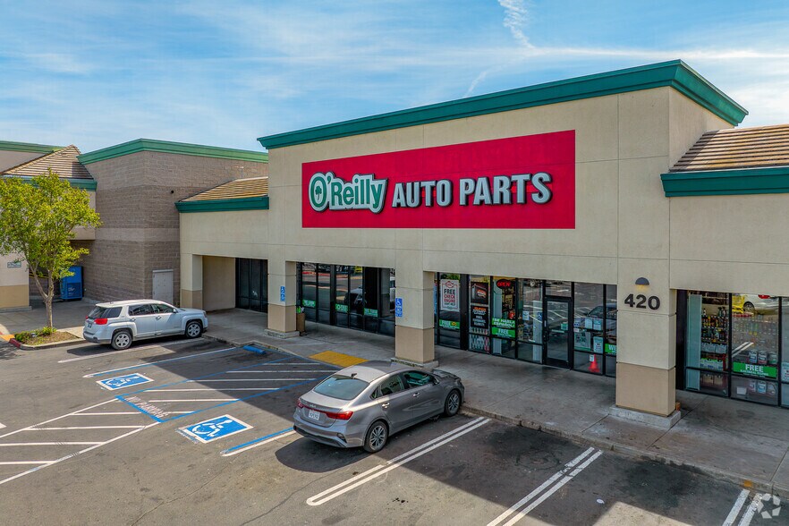 More Photos Of 400-440 Elkhorn Blvd, Rio Linda Unknown For Lease