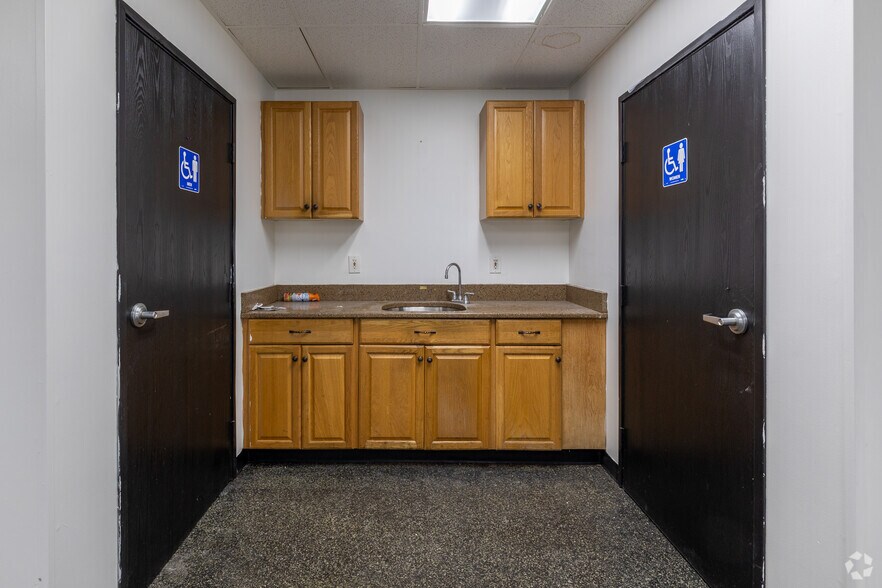 More Photos Of 8400 Ronda Dr, Canton Warehouse For Lease