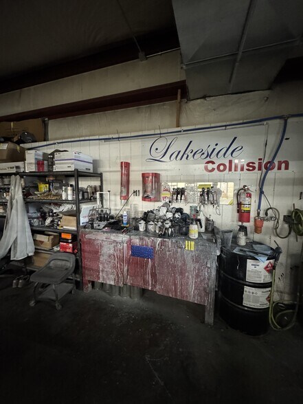 More Photos Of 103 Mabee Ave, Monteagle Industrial For Sale