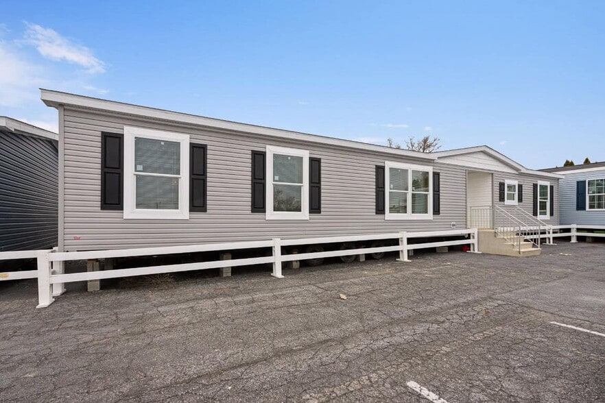 More Photos Of Chapel Dr, Pine Grove Manufactured Housing Mobile Home Park For Sale
