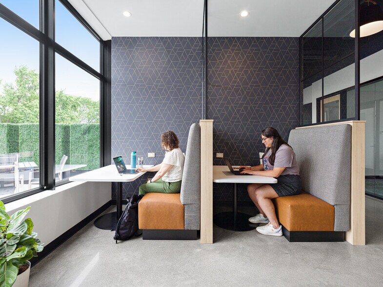 More Photos Of 3838 N Ravenswood Ave, Chicago Multifamily For Sale