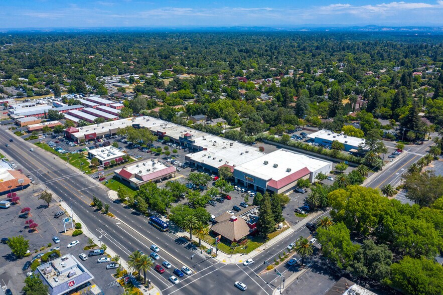 Primary Photo Of 6400-6480 Fair Oaks Blvd, Carmichael Unknown For Lease