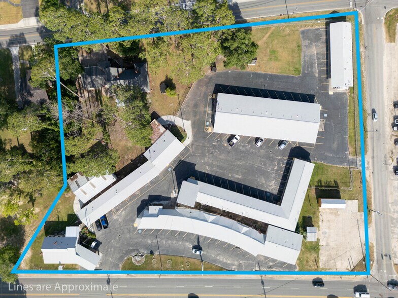 More Photos Of 539 S Main St, Baxley Hotel For Sale