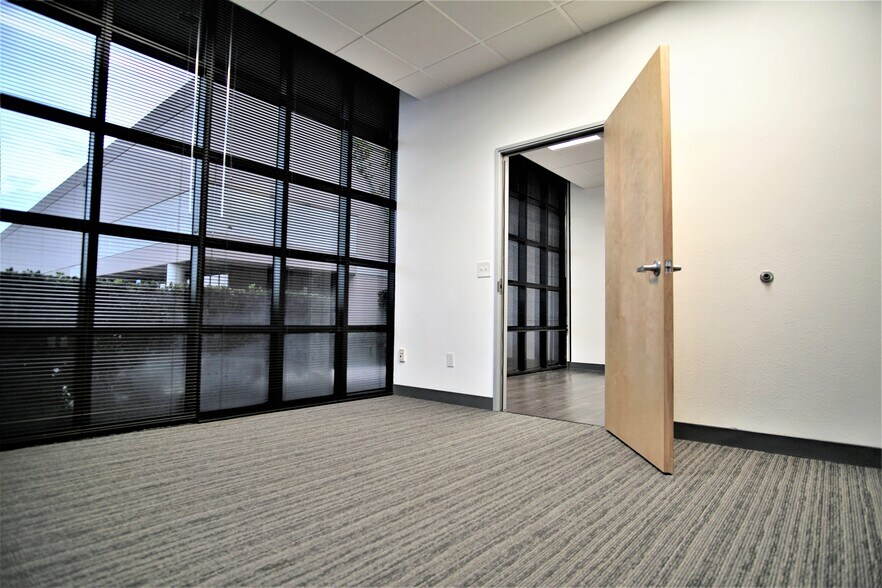 More Photos Of 4317 E Santa Ana St, Ontario Unknown For Lease