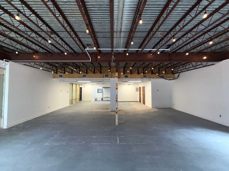 More Photos Of 11471 W Sample Rd, Coral Springs Unknown For Lease