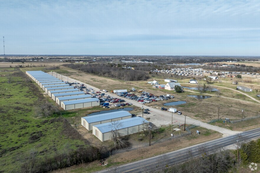 More Photos Of 8723 FM 2728, Terrell Warehouse For Lease