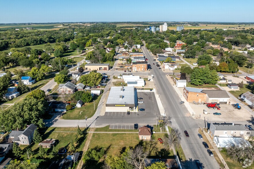 More Photos Of 113 E Main Ave, Rockford Convenience Store For Sale