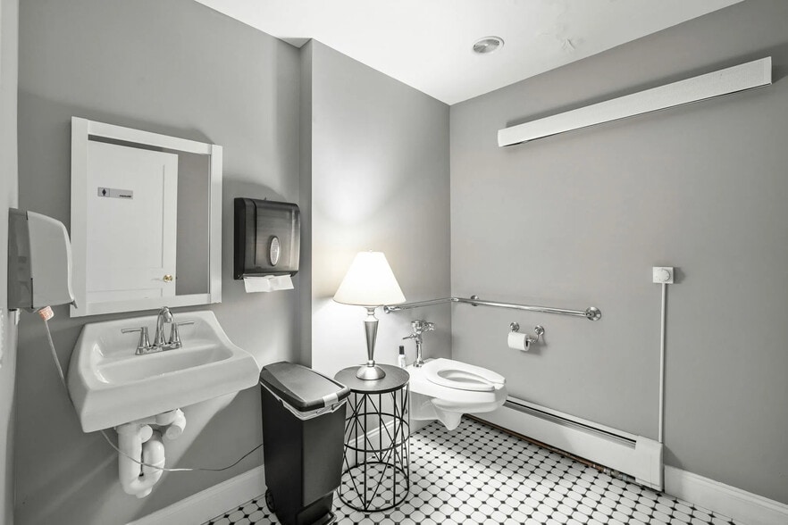 More Photos Of 348 N Main St, Andover Apartments For Sale