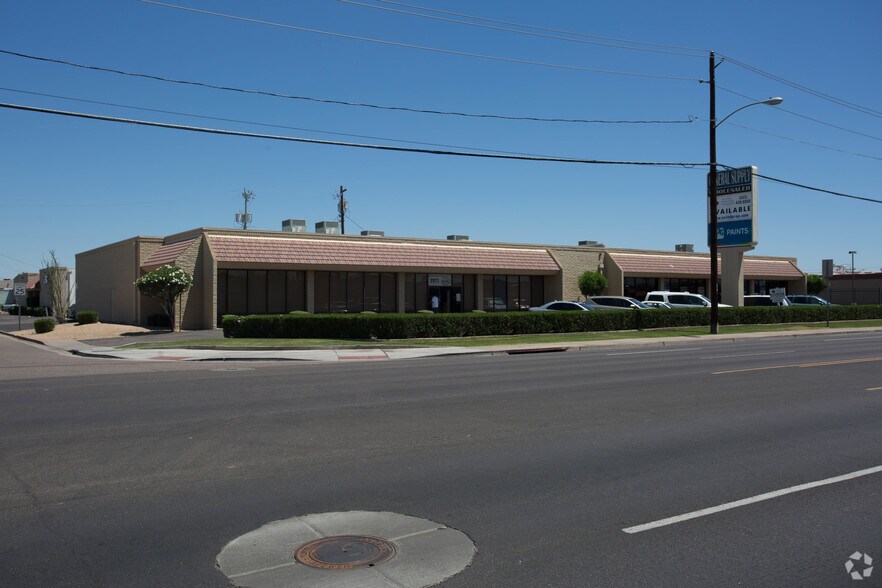 More Photos Of 2962-2972 W Thomas Rd, Phoenix Showroom For Lease