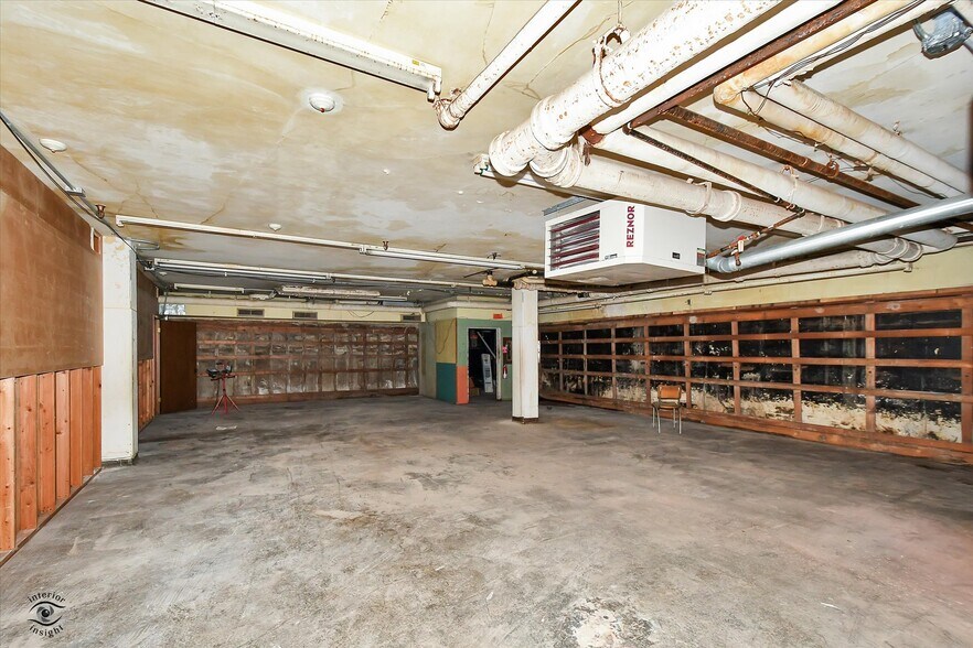 More Photos Of 800 La Salle St, Ottawa Office For Sale