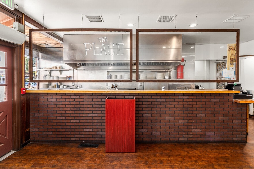 More Photos Of 110 S Pine St, Nevada City Freestanding For Lease