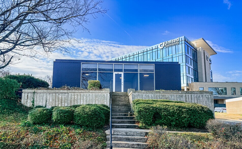 More Photos Of 201 E Camperdown Way, Greenville Coworking Space