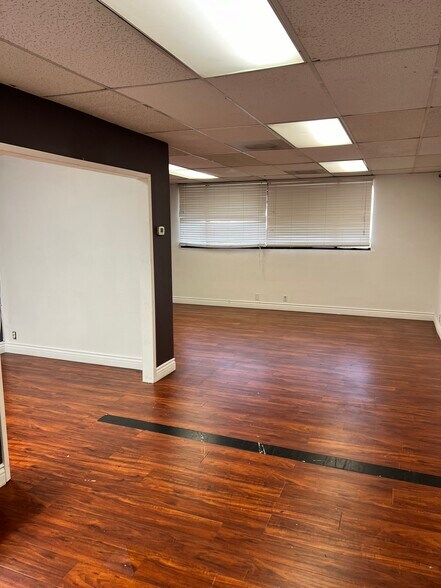 More Photos Of 9010 Corbin Ave, Northridge Office For Lease