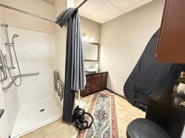 More Photos Of 4620-4692 Cottage Grove Rd, Madison Unknown For Lease