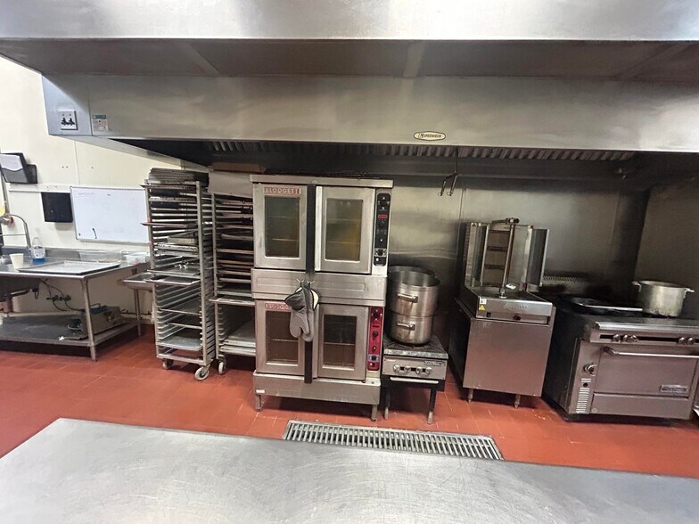 More Photos Of 4201 Indian Bayou Trl, Destin Hotel For Lease