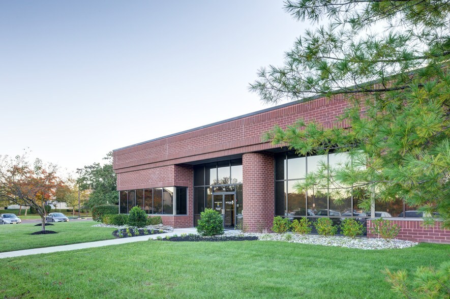 More Photos Of 315 Enterprise Dr, Plainsboro Research And Development For Lease