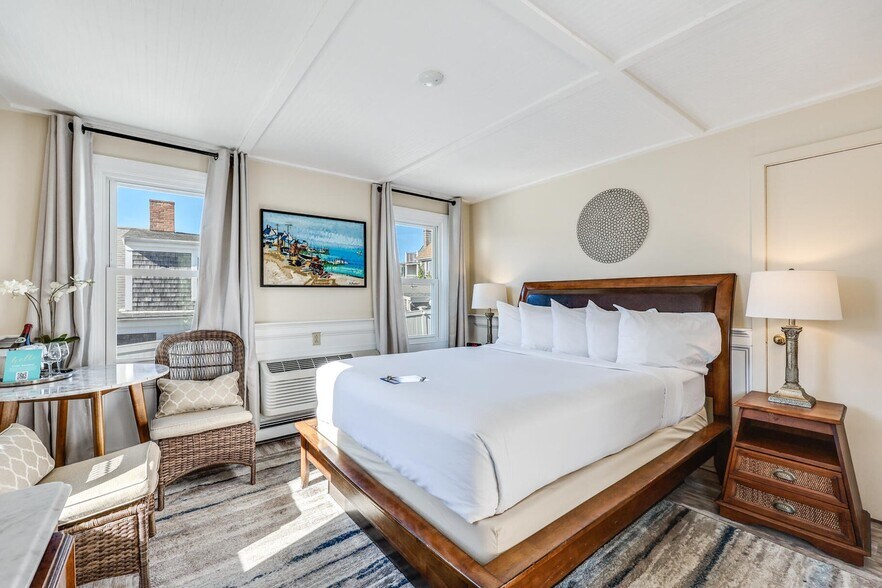 More Photos Of 7 Central St, Provincetown Hotel For Sale